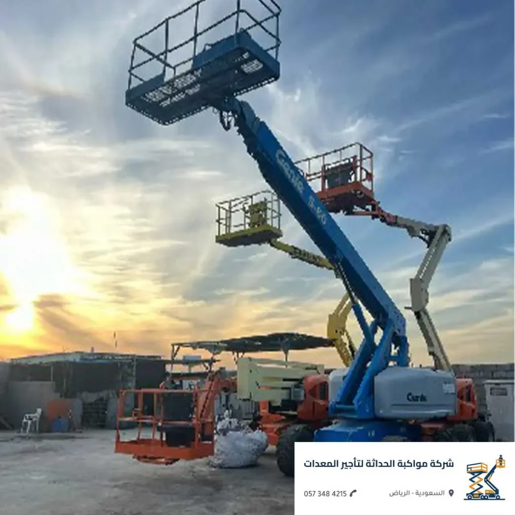 تشغيل رافعة مان لفت الرياض في مجمع تجاري مغلق